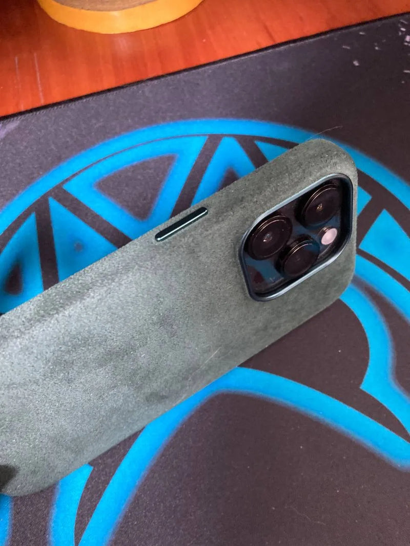 Case Magnetic Alcantara para Iphone - Material dos Super Carros e Iates de Luxo - Lançamento e Exclusividade!